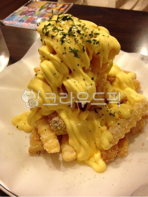 갈릭포테이토,감자튀김,감튀,감자,프렌치프라이,frenchfried,마늘,갈릭,garlic,소스,마늘소스,튀김,술안주,dish,요리,meal,food,음식,yummy,delicious,tasty