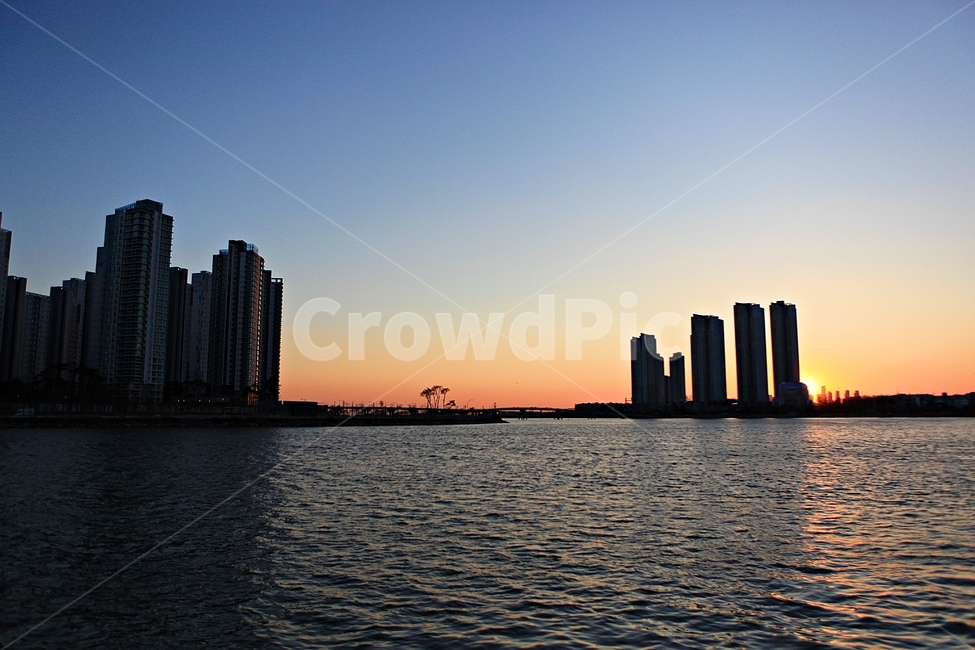 바다,아파트,빛,풍경,자연,배경,도시,풍경,city,landscape,한국도시풍경,한국도시경관,korea cityscape,실루엣,그림자,silhouette,shadow