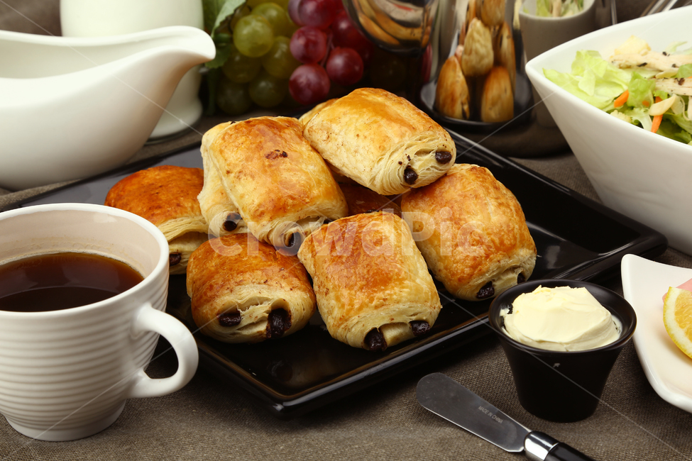 빵,쇼콜라,베이킹,초콜릿,식품,음식,식사,아침식사,bread,baking,chocolate,food,meal,breakfast,음식,식재료,요리,food,cook,meal,dishes,food reserves,빵,bread,아침식사,조식,브런치,breakfast,brunch,연출,컨셉,콘셉,direction,concept