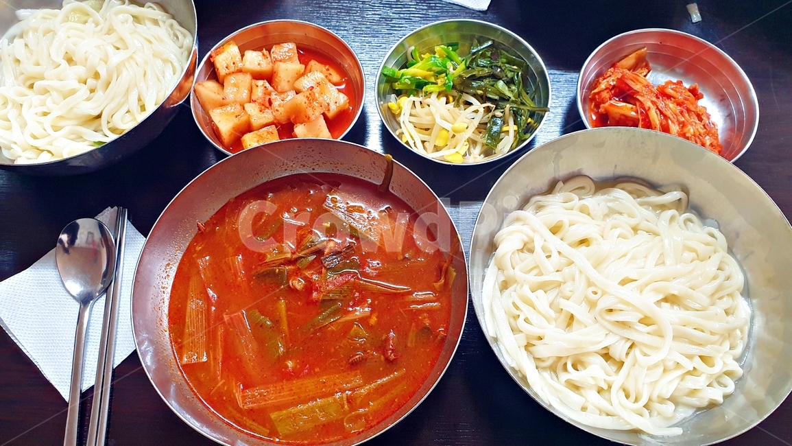 육개장,칼국수,육칼,음식,육개장칼국수,점심,먹거리,먹방,면발,면,반찬,food,음식,식재료,요리,food,cook,meal,dishes,food reserves,면류,면요리,noodles,한식,한국음식,한국요리,korean food,korean dishes,korean meal,korean cook