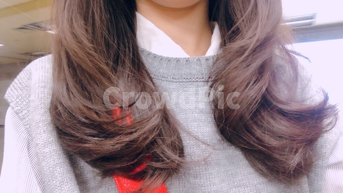 여자,레이어드컷,긴머리웨이브,헤어,미용실,사람,인물,인간,human,person,신체일부,몸,body,여성,여자,woman,female,lady