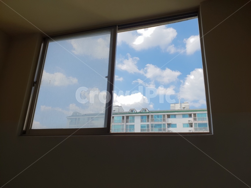 하늘,구름,창문,풍경,감성,sky,cloud,window,landscape,view,scene,nature,도시,풍경,city,landscape