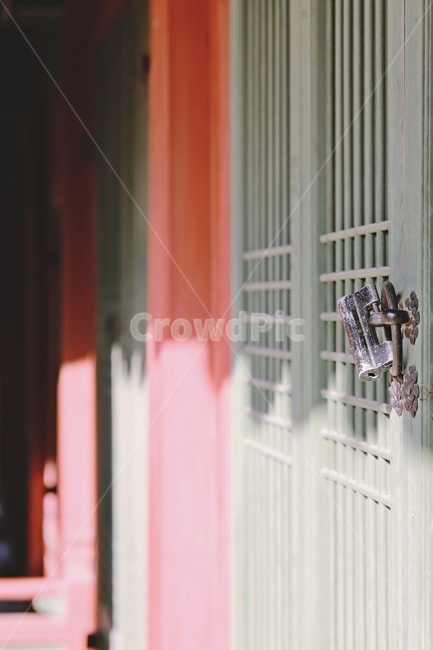 창문,window,궁,한옥,koreanstylehouse,apalace,걸쇠,문고리,한국전통,한국문화,korean traditional,korean culture