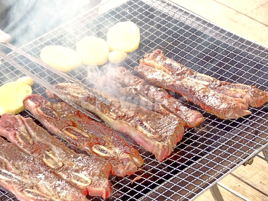 식사,고기,육류,굽기,쇠고기,갈비,석쇠,연기,meat,음식,식재료,요리,food,cook,meal,dishes,food reserves,육류,고기,meat