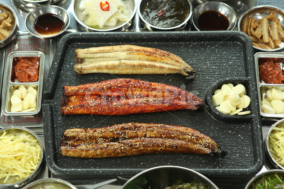 장어,간장,소스,장어구이,소금,소금구이,마늘,반찬,건강,식사,요리,food,음식,식재료,요리,food,cook,meal,dishes,food reserves