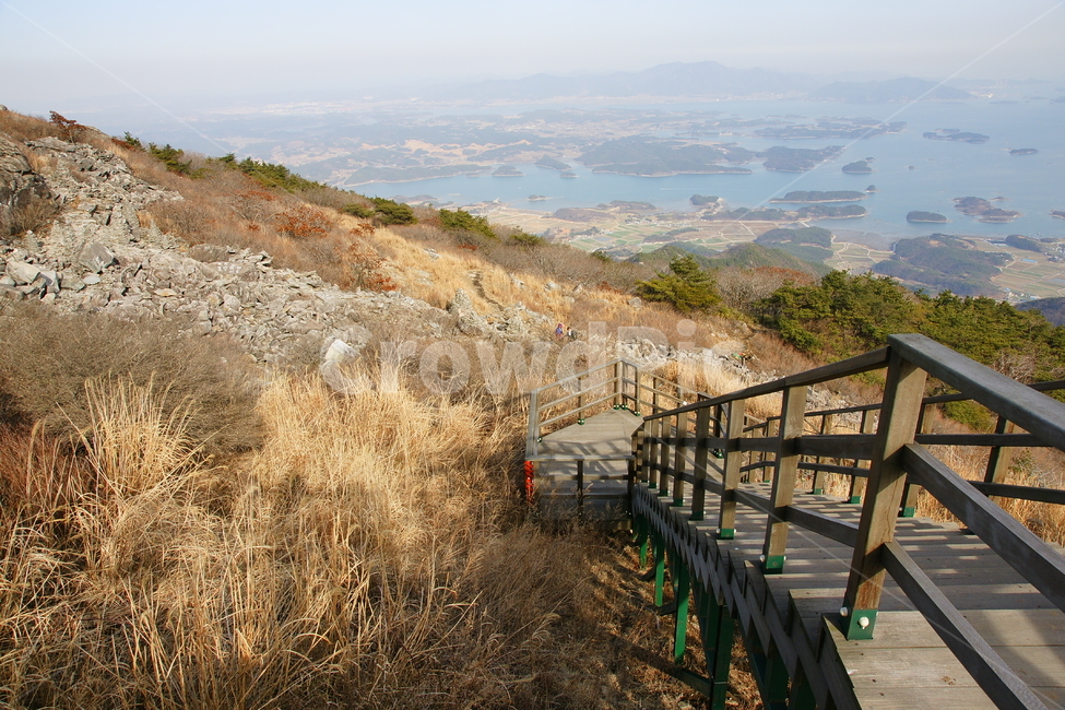 금오산,남해,하동,풍경,바다,하늘,산,섬,나무,풀,구름,자연,풍경,nature,landscape,building,건물,bridge,다리,boardwalk,산책로