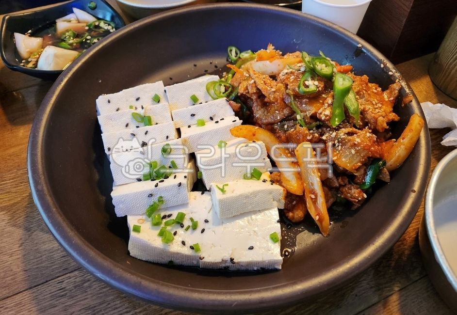 food,음식,두부김치,제육,두부,술안주