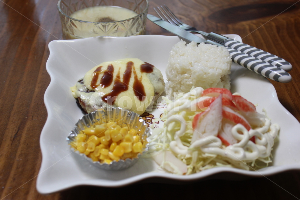 fork,포크,food,음식,함박스테이크,옥수수,스프,밥,집밥,요리