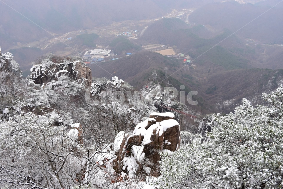 설경,풍경,대둔산,눈꽃,삼선계단,자연,nature,landscape,겨울,계절,winter,season,탐방,도립공원,힐링,감성,정취,산세,명산,100대명산,산,등산,트레킹,풍경사진,비경,경치,겨울사진,겨울색채,경관,기암,암봉우리,mountain,금산,완주,논산,마천대,케이블카,구름다리,fall,autumn,한국자연풍경,한국자연경관,korea,겨울,계절,winter,season,자연,풍경,nature,landscape,outdoors,옥외