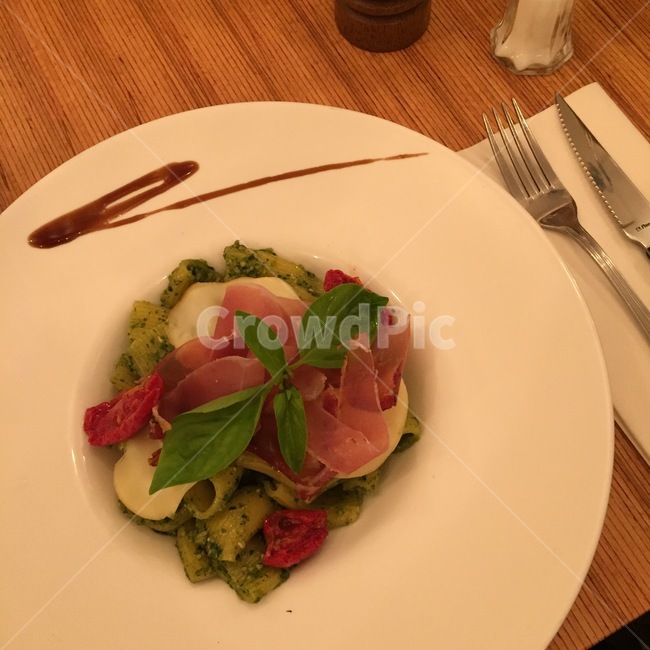 바질페스토,바질파스타,바질,파스타,치즈,토마토,음식,basil,basilpesto,basilpasta,pestopasta,음식,식재료,요리,food,cook,meal,dishes,food reserves,양식,서양음식,서양요리,western food,western dishes,western meal,western cook