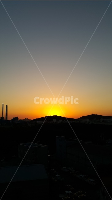 노을,산,공장굴뚝,붉은,해,자연,풍경,nature,landscape,실루엣,그림자,silhouette,shadow,outdoors,옥외