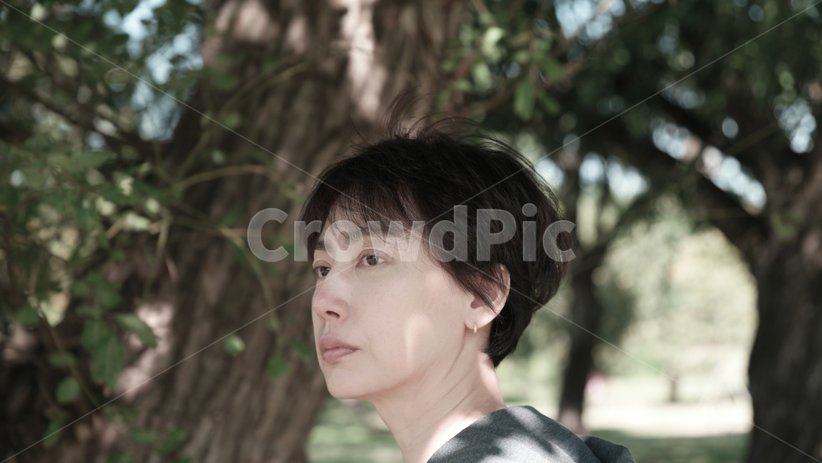 모델,숲,여성,여자,얼굴,사람,인물,인간,human,person,여성,여자,woman,female,lady