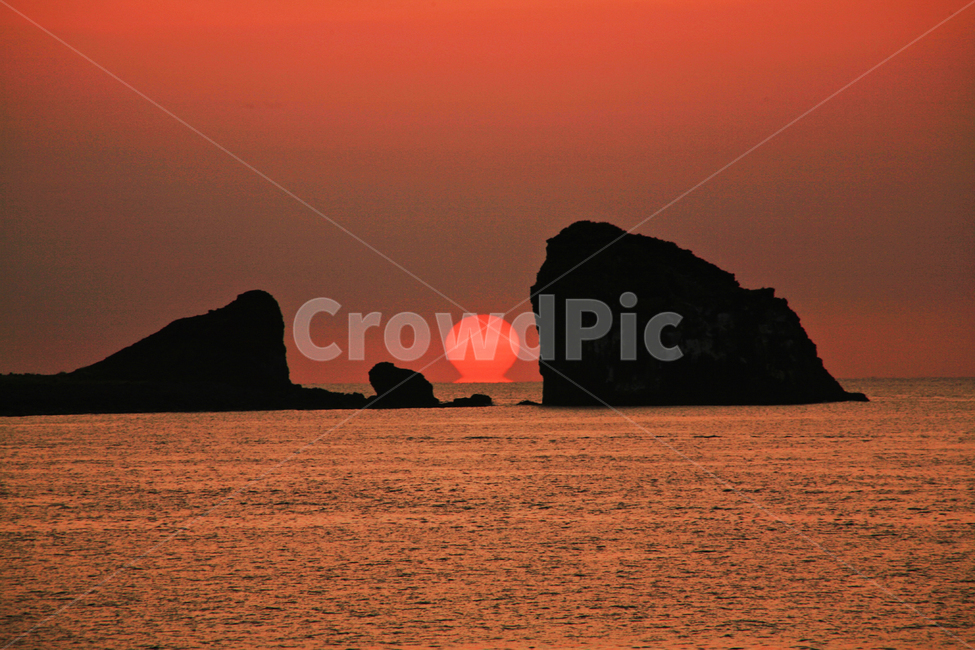 제주,형제섬,해변,일출,여명,해돋이,바다,light,빛,flare,플레어,sunlight,햇빛,nature,자연,outdoors,옥외,redsky,붉은하늘,sky,하늘,dawn,새벽,자연,풍경,nature,landscape,새해,new year
