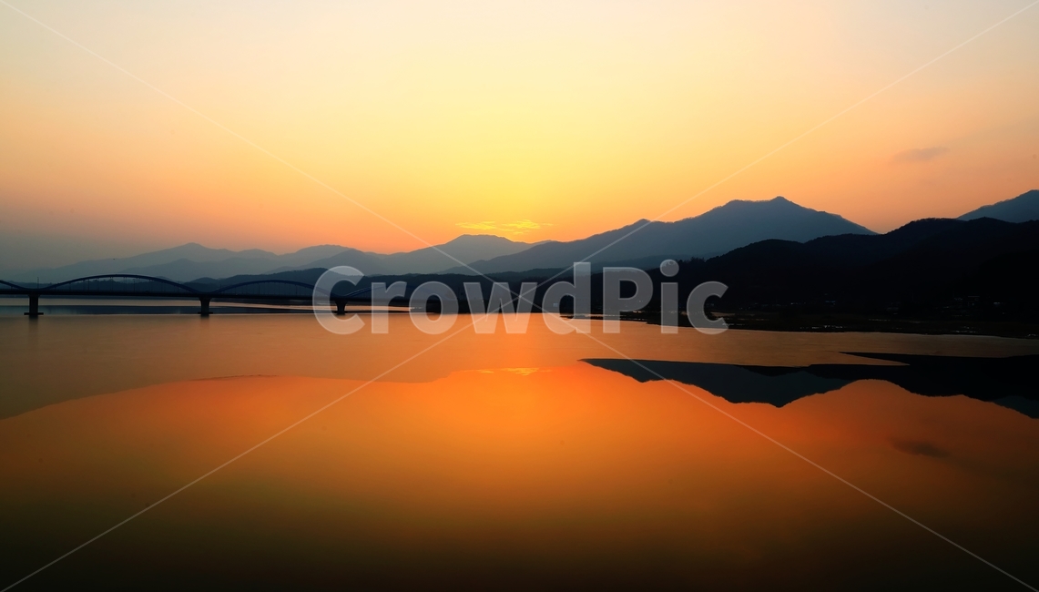 양평,양평대교,일몰,노을,북한강,자연,풍경,nature,landscape,outdoors,옥외,water,물,dawn,새벽,red sky,붉은 하늘,sunset,sky,하늘,dusk,황혼