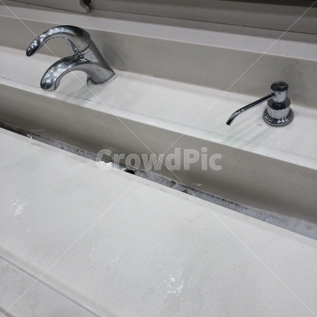 물,수도꼭지,손씻기,sink,거품
