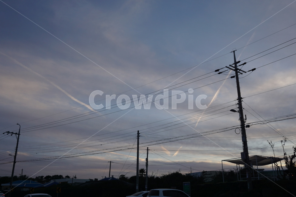 하늘,구름,전봇대,전선,저녁,해질녘,sky,자연,nature,cloud,전력선,powerlines,cable,에너지산업,energy industry