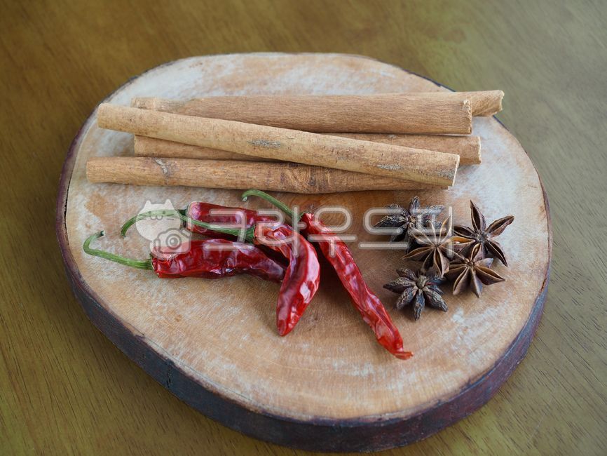 스타아니스홀,향신료,팔각,팔각향,별모양,아니스,인도음식,향기,음식,유기농,요리,요리재료,갈색,중국음식,아시아음식,건조식품,식물,향료,staranisehall,spice,octagon,octagonal,starshape,anise,indianfood,scent,food,organic,cooking,cookingingredients,brown,chinesefood,asianfood,dryfood,plant,spices,시나몬,계피,고추,음식,식재료,요리,food,cook,meal,dishes,food reserves