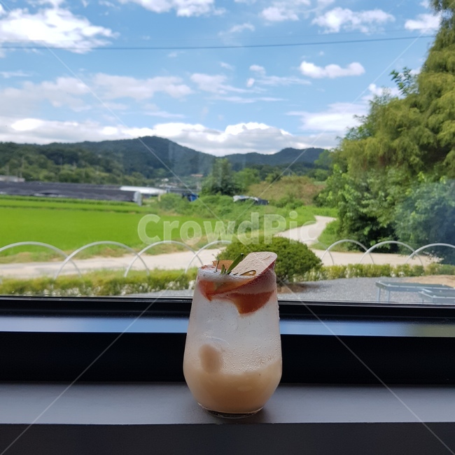 자연,풍경,하늘,여름,복숭아에이드,에이드,카페,구름,cafe,여유,음료