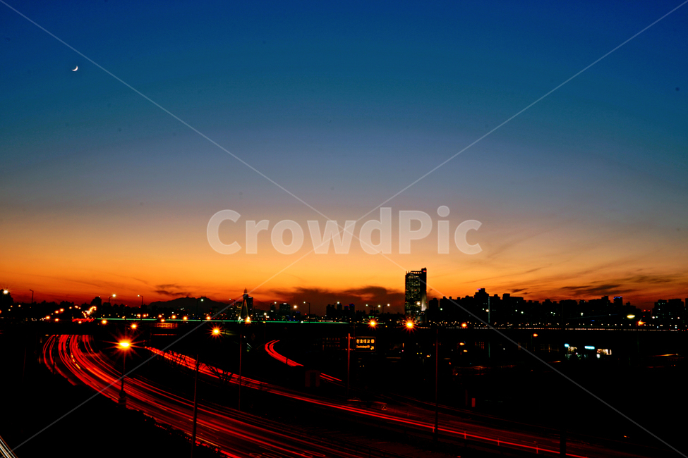 야경,물그림자,도로,밤,빌딩,도심,night,shadow,road,light,lightline,풍경,도시,건물,건축,한강,city,building,sunset,nightlight,야경,밤,풍경,nightscape,night,landscape,도시,city,한국도시풍경,한국도시경관,korea cityscape,도로