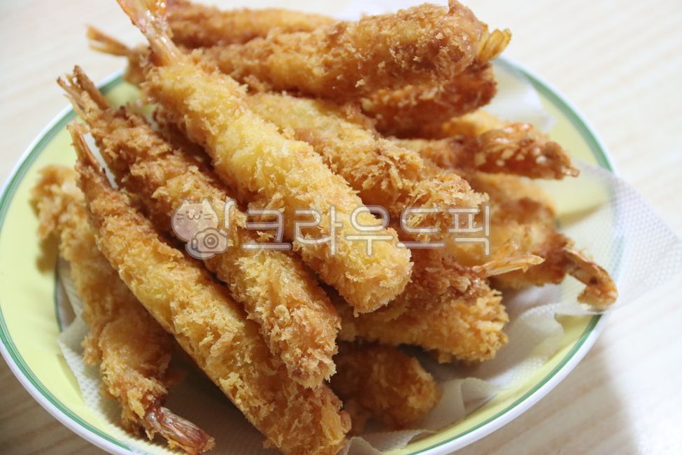 deep,shrimp,crispy,fried food,snack,recipe,isolated,plate,hot,white,grilled,cooking,Shrimp Tempura,seafood,garlic,crustacean,starter,batter,frying powder,tail,prawn,cuisine,spicy,scampi,fry,delicious,food,coconut,meal,shellfish,Oil,appetizer,fish,sweet,fr