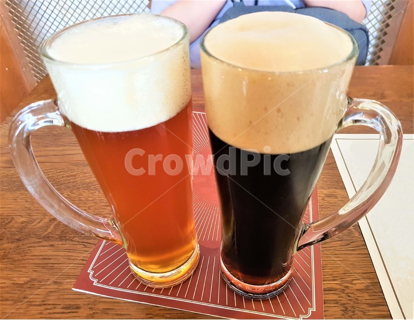 맥주,체코맥주,흑맥주,코젤맥주,마시다,음료,여름,시원한,생맥주,유리잔,beer,czechbeer,darkbeer,cozelbeer,drink,summer,cool,cold,draftbeer,glass,술,주류,alcohol
