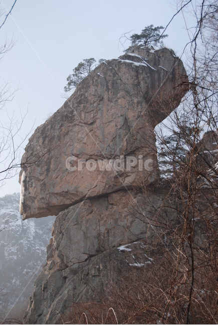 대둔산,겨울,바위,눈,자연휴양림,겨울,계절,winter,season,자연,풍경,nature,landscape,한국자연풍경,한국자연경관,korea nature landscape,cliff,낭떠러지,outdoors,옥외