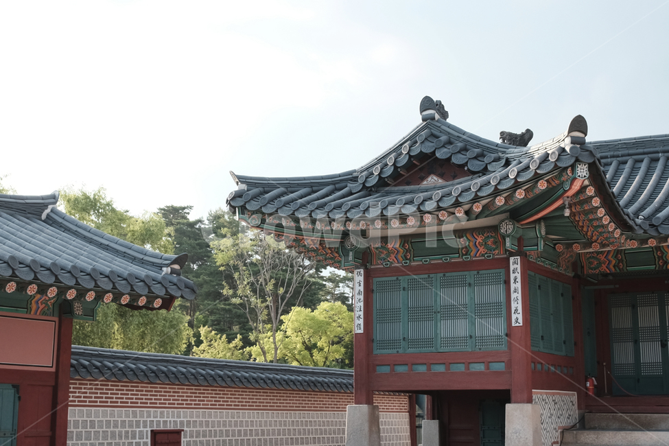 경복궁,전통적,한국,한국적,궁궐,랜드마크,건축물,지붕,처마,오색,단청