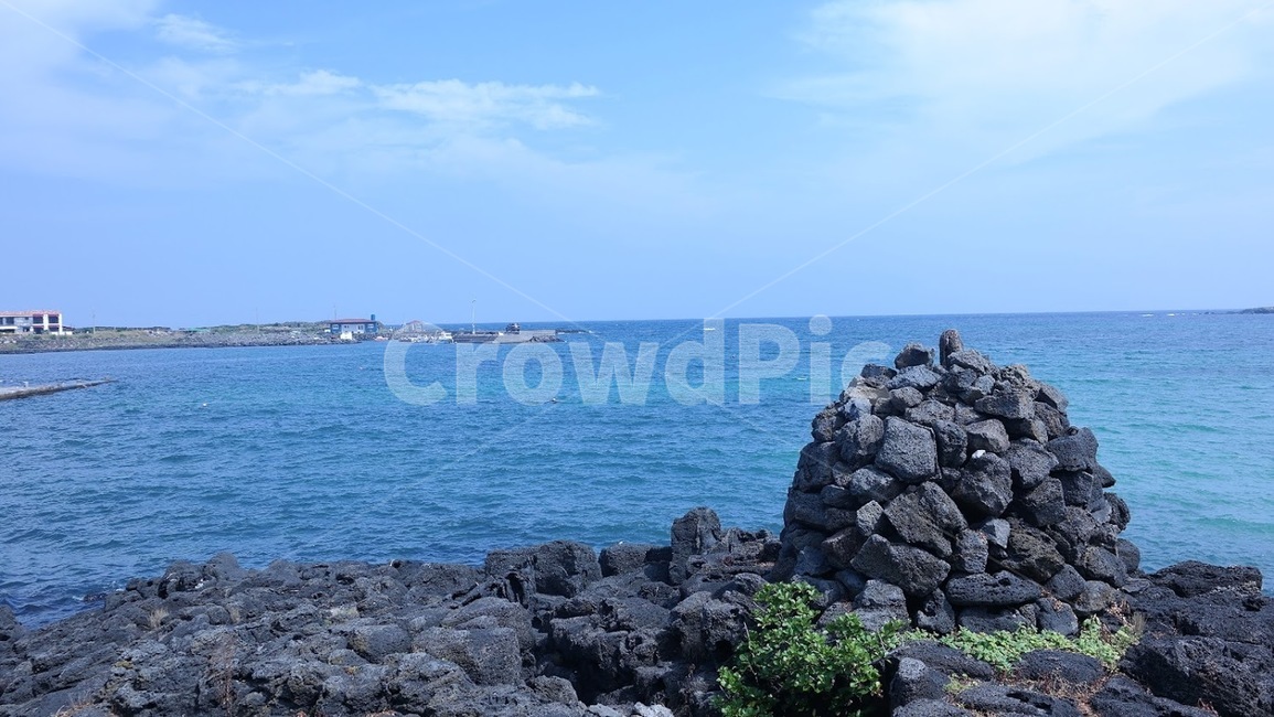제주도,바닷가,바다,돌,현무암,하늘,풍경,자연,제주,제주도,jeju,jeju island