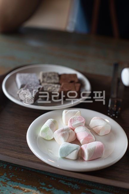 마시멜로우,마시멜로,디저트,음식,젤라틴,설탕,초콜릿,생초콜릿,파베초콜릿,수제초콜릿