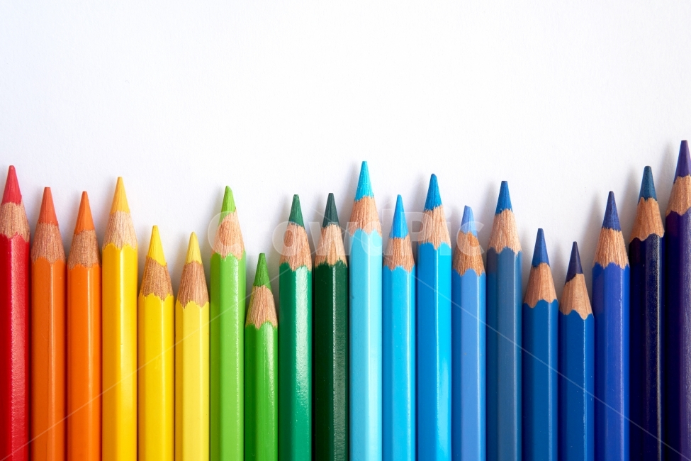 색연필,무지개,colorful,색깔,그라데이션,색채,다양한,빨강,주황,노랑,초록,파랑,남색,보라,연필,art,pencil,graduation,미술,도구,뾰족한,colored,color,배경,empty,space,지그재그,예술,art,사물,물건,오브젝트,thing,object,matter,학용품,문구류,사무용품,school supplies,stationery,office supplies,누끼,remove background