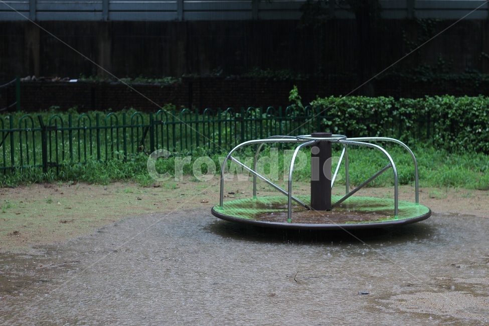 놀이터,놀이기구,비,장마,rain,식물,녹색,빈티지,녹