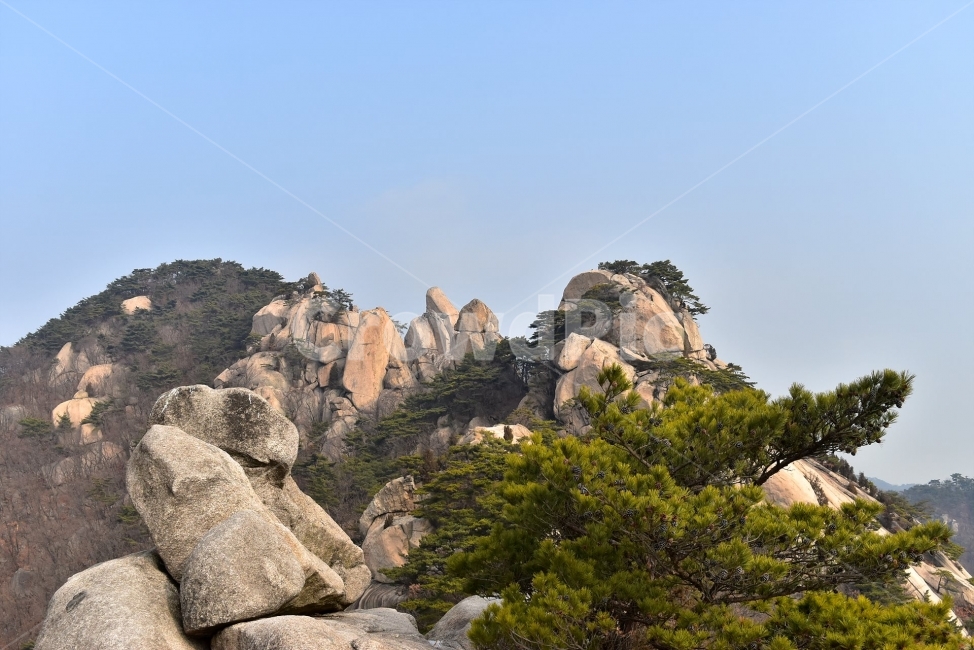 도봉산,풍경,자연,국립공원,서울,도심지,명산,겨울,힐링,산행지,국내여행,자연풍경,산사진,기암,바위,기암절경,Seoul,Korea,National,Park,비경,산행,등산,트레킹,100대명산,바위산,오봉,우이암,선만자,주봉,암릉,사진,감성,장관,조망,자연,풍경,nature,landscape,한국자연풍경,한국자연경관,korea nature landscape,outdoors,옥외,cliff,낭떠러지