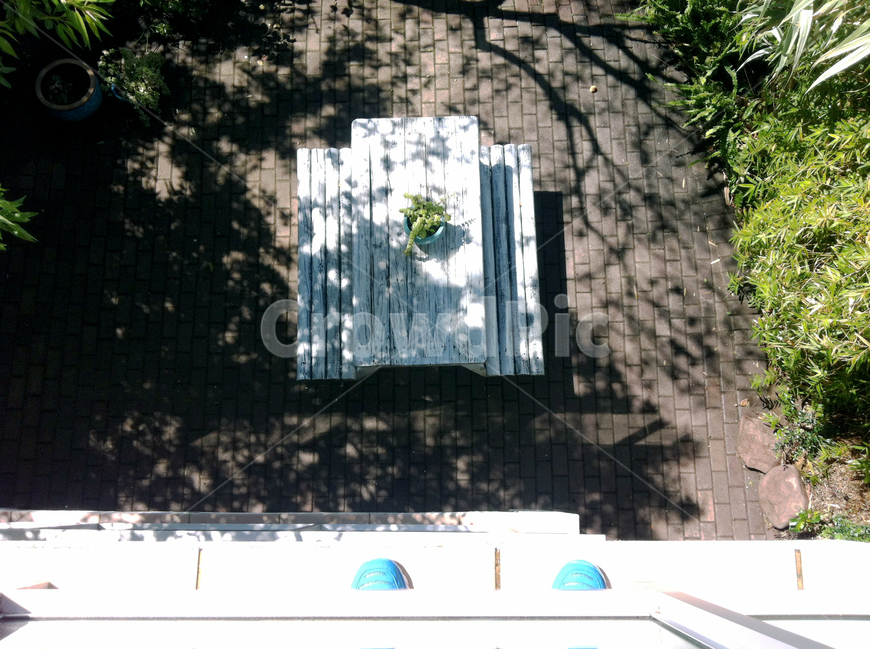 정원,테이블,흰색,탁자,나무,집,tree,garden,house,테라스,휴식,힐링,rest,relaxation,healing