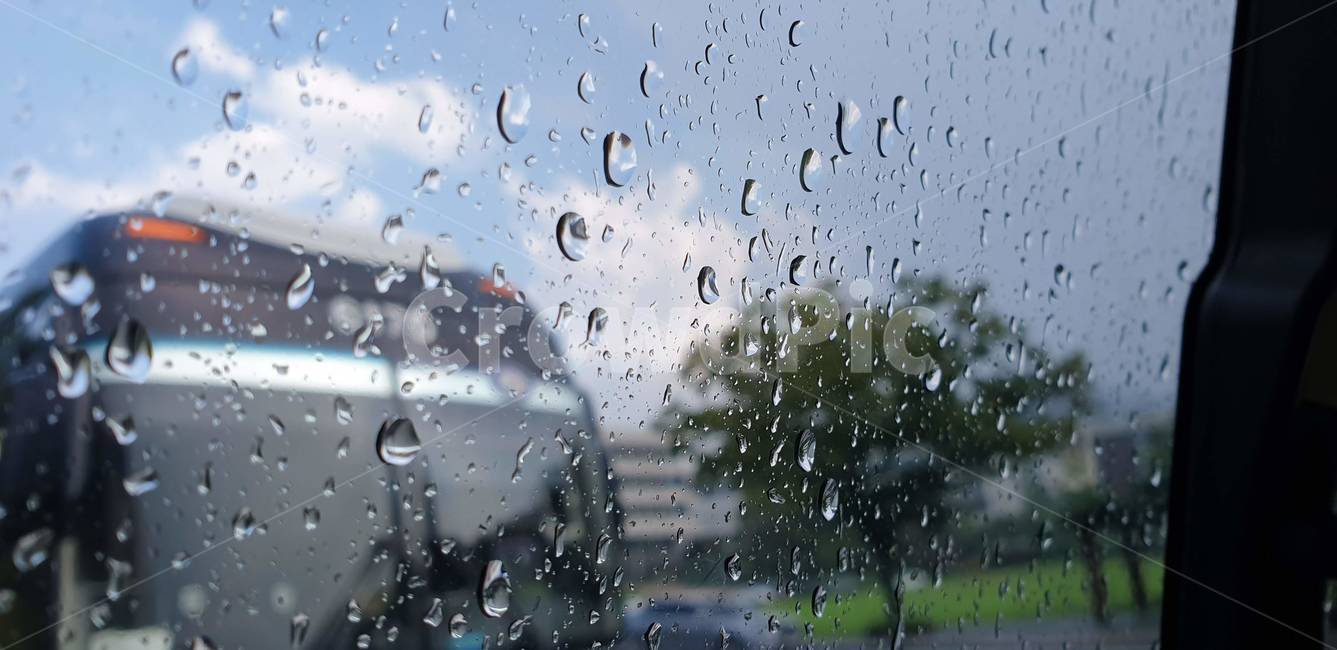여우비,빗방울,맑은하늘,창가,작은물방울,droplet
