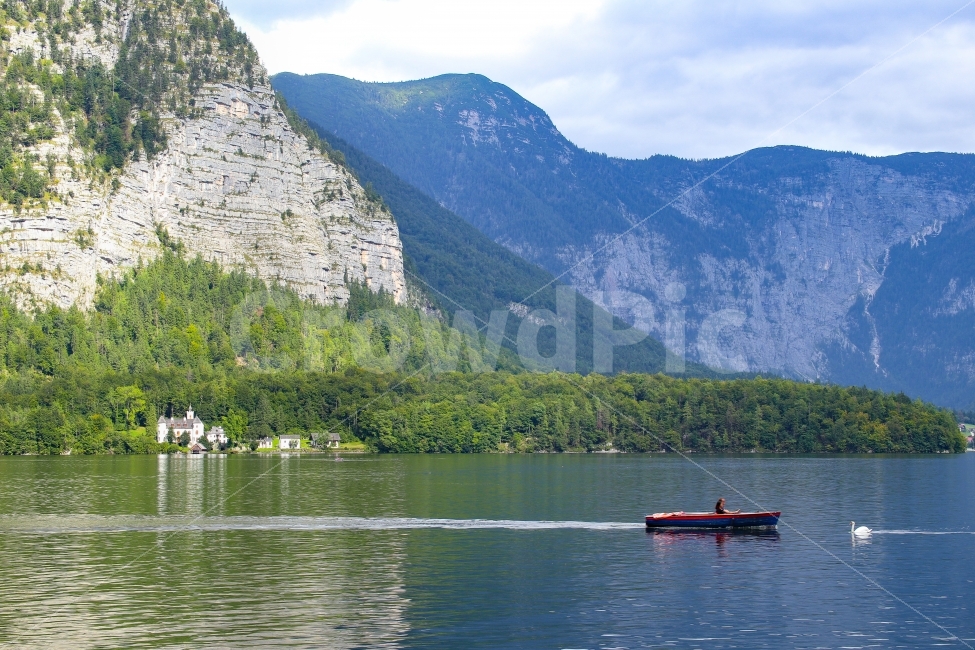 오스트리아,할슈타트,Halstatt,Austria,자연,풍경,풍경사진,여행사진,호수,절경,Nature,trip,travel,lake,여행,유럽,Europe,자연,풍경,nature,landscape,교통,교통수단,traffic,transportation,해외,외국,세계,foreign,oversea,world,사람,인물,인간,human,person,outdoors,옥외