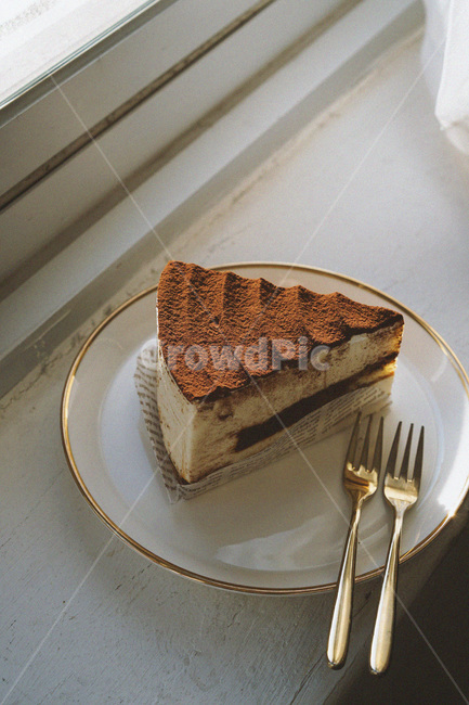티라미수,케익,케이크,조각케익,디저트,카페,tiramisu,음식,식재료,요리,food,cook,meal,dishes,food reserves,빵,bread,디저트,간식,후식,dessert,snack,감성,sensible,feeling
