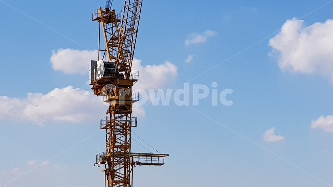 타워크레인,기중기,구름,서울하늘,공사장,철제구조물,sky,towercrane,cloud,뭉게구름,건설업,건축업,construction industry