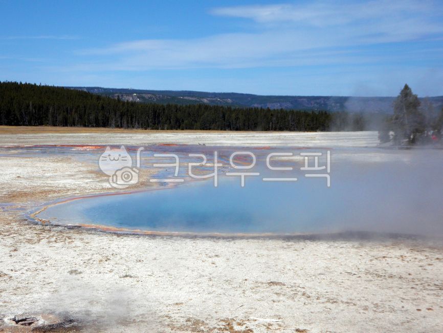 brimstone,A national park,usa,worldheritage,hotspring,scenic,nationalpark,scene,acid,hotwater,mystical,mountain,mysterious,unesco,sight,sulfur,mineral,world heritage,world natural heritage,Mineral,worldnaturalheritage,USA,vapor,nature,boiling water,wyomin