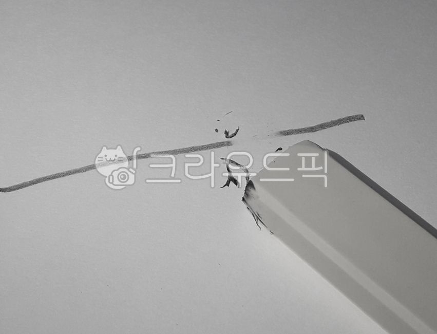 cleaning,eraser,black and white photography,clear,pencil,delete,pencil doodle,scribble,grayscale,forget,broken line,Eraser poop,correction