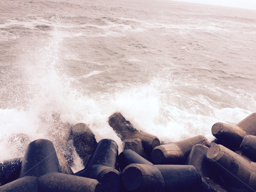 wave,sea,rainstorm,breakwater,seawall,방파제,파도,해안,바다,비바람,자연,풍경,nature,landscape,water,물,outdoors,옥외,ocean,대양