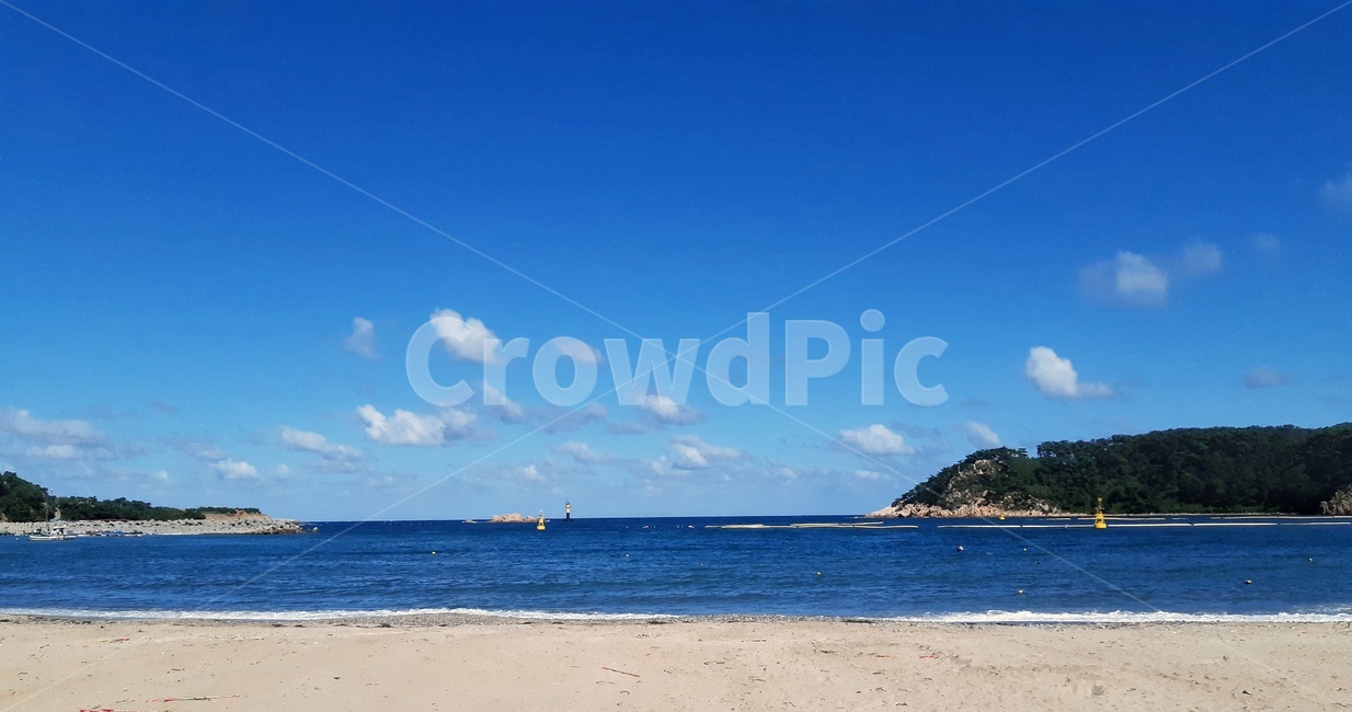 nature,자연,outdoors,옥외,land,땅,shoreline,해안선,water,물,sea,바다,ocean,대양,coast,연안