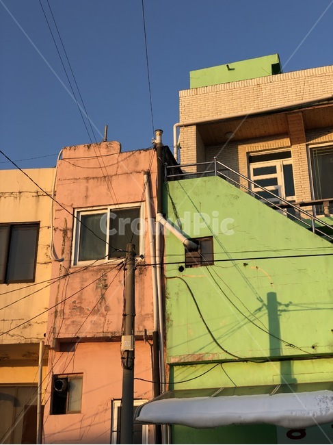 아침,빛,햇빛,그림자,건물,항구,건축물,건물외관,exterior,building,structure,architecture,construction
