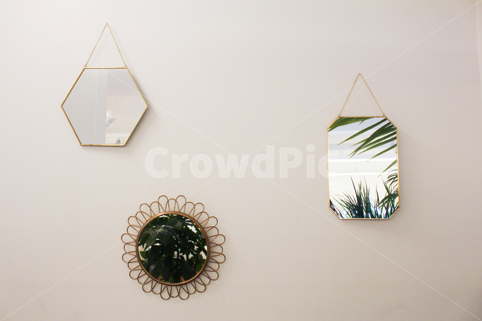 거울,나뭇잎,벽,하얀색,각진거울,동그란거울,내부,mirror,leaves,wall,white,angledmirror,aroundmirror,inside,인테리어,실내디자인,interior design