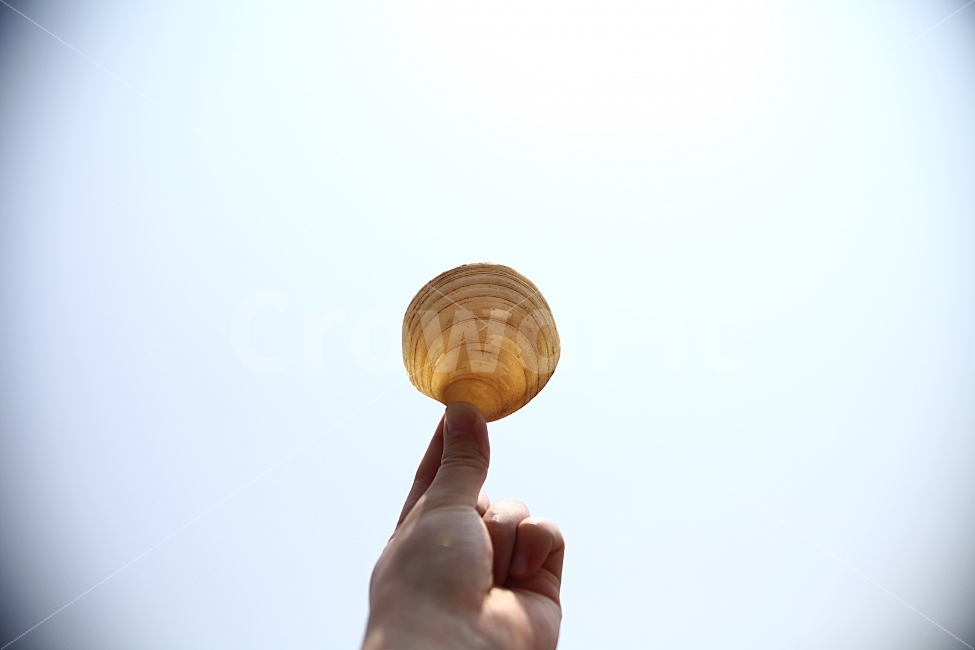 태안,바닷가,바다,해안,조개,조개사진,조개껍질,껍질,껍질사진,여행,여행사진,감성,감성사진,분위기,분위기사진,사진,포토,스냅,스냅사진,스냅샷,photo,photography,snap,snapshot,사람,인물,인간,human,person,신체일부,몸,body
