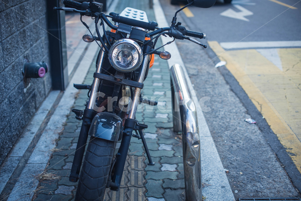 감성,거리,주차,오토바이,바이크,motorcycle,교통,교통수단,traffic,transportation