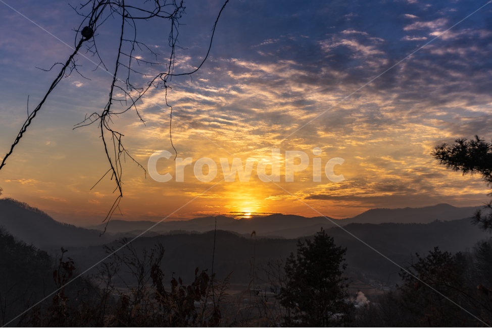 일출,일몰,해돋이,새해,풍경,구름,하늘,sunset,sunrise,landscape,자연,풍경,nature,landscape,outdoors,옥외,dusk,황혼,dawn,새벽,sky,red sky,붉은 하늘