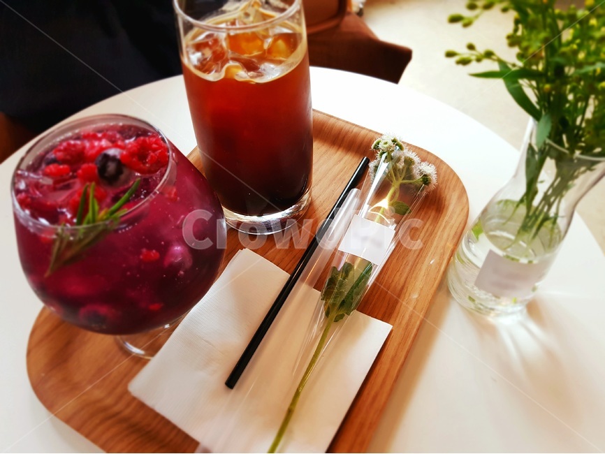 음식사진,감성사진,꽃,아메리카노,식재료,flower,flowercafe,카페,플라워카페,블루베리,아사이베리,스트로베리,blueberry,얼음,여름,summer,cool,커피,coffee,음료,drink,foodporn,음료수,drink,beverage,커피,카페,coffee,cafe