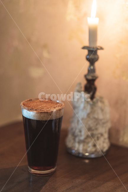 drink,음주,beer,맥주,beverage,마실것,alcohol,알코올,stout,스타우트,시나몬,cinnamon,촛불,술,주류,alcohol