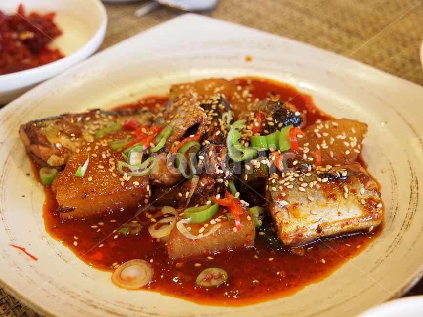 고등어조림,생선조림,생선요리,생선,한식,한국음식,손맛,요리,food,koreanfood,asianfood,cooking,식사,meal,해산물,seafood,fish