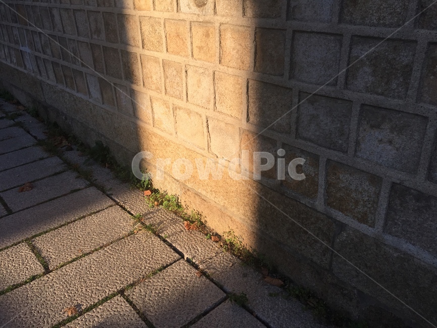 벽,경복궁,벽면,그림자,해질녘,배경,담벼락,틈새,mood,골목길,alley,flagstone,판석,walkway,보도,path,통로,pavement,포장,sidewalk